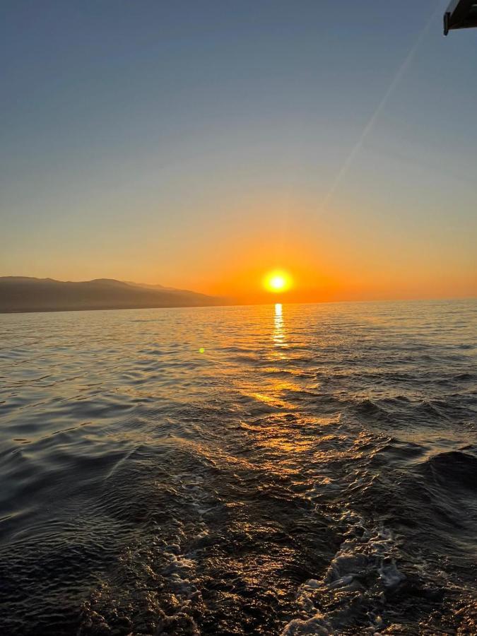 Charmant 2 Pieces Les Pieds Dans L'Eau Σετ Εξωτερικό φωτογραφία