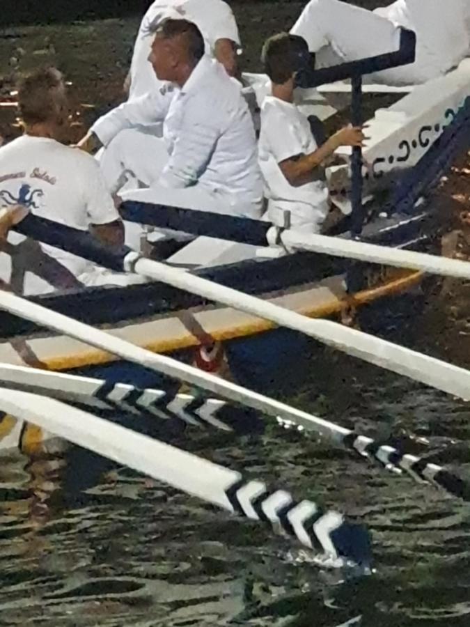 Charmant 2 Pieces Les Pieds Dans L'Eau Σετ Εξωτερικό φωτογραφία